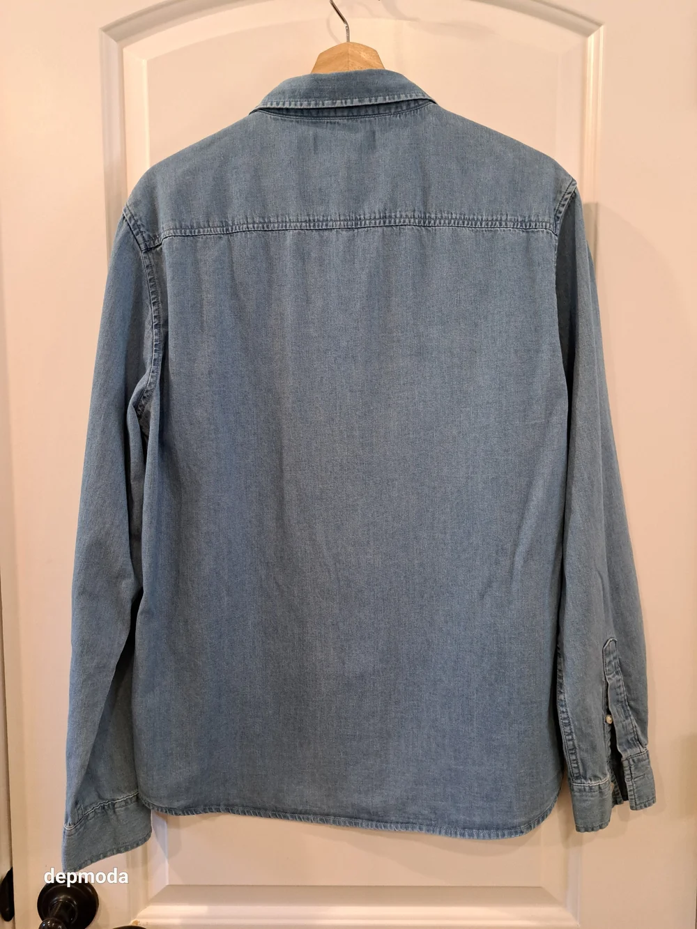 Forever 21 Men Light Denim Button-Up Shirt Size M